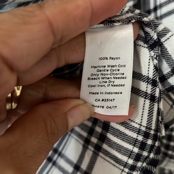 TALBOTS 100% Rayon Long Sleeves Women’s Tops Size XS - Picture 3 of 11